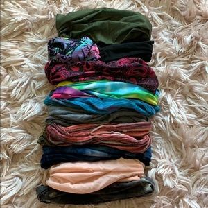Headbands in a variety of types and colors!